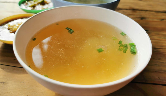 Simple 4-Ingredient Chicken Collagen Broth